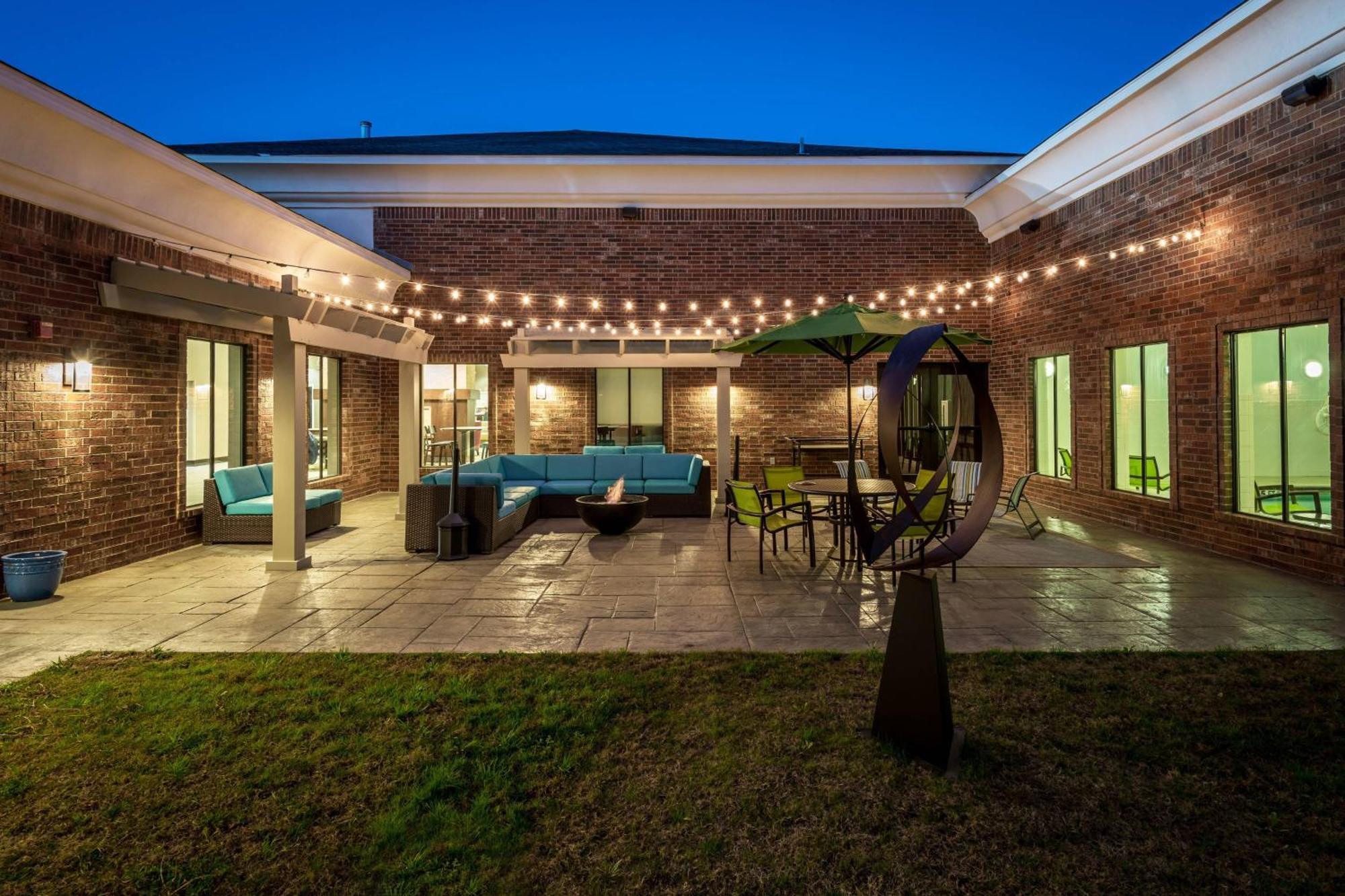 Springhill Suites By Marriott Denton Dış mekan fotoğraf