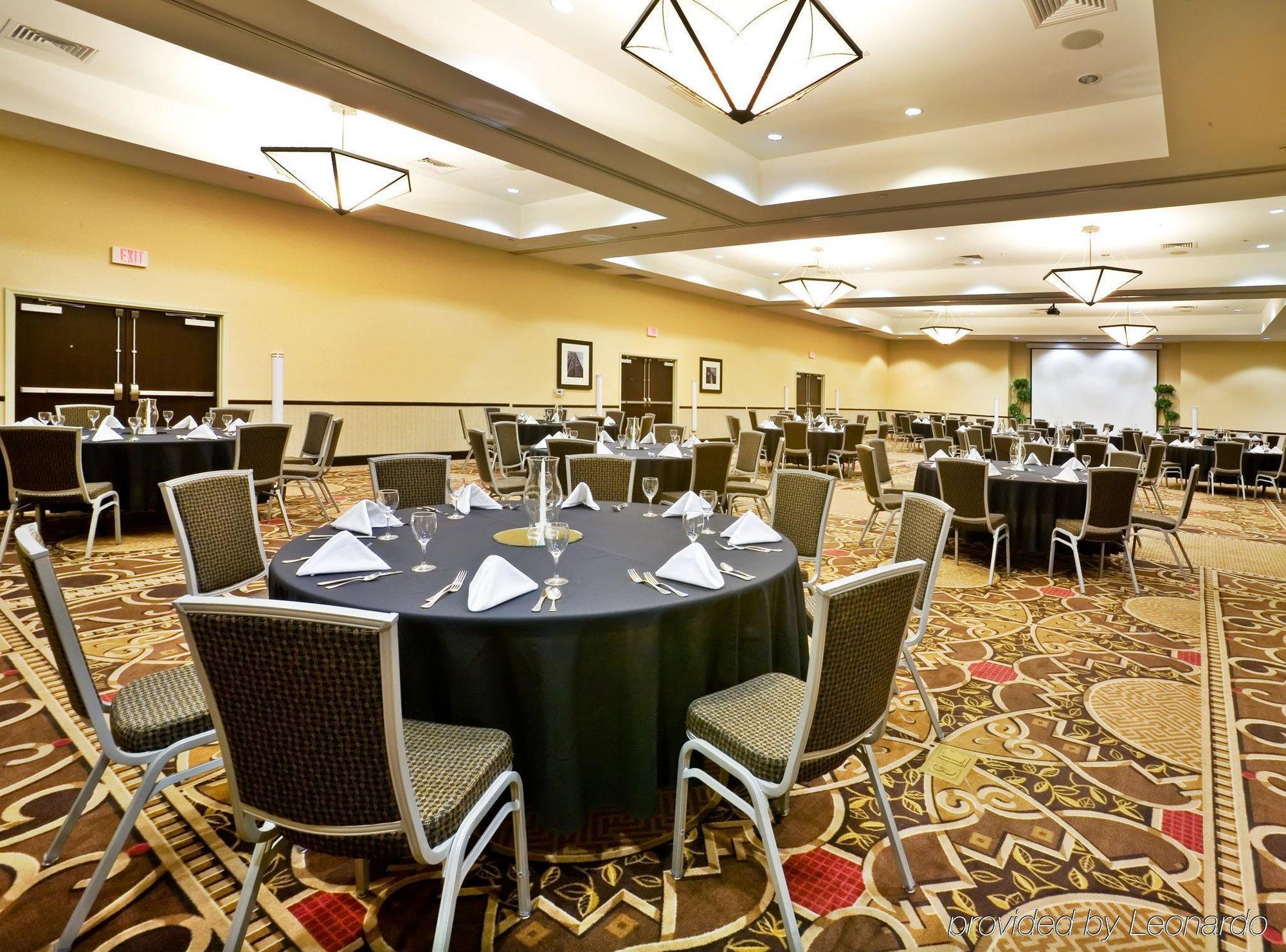 Springhill Suites By Marriott Denton Restoran fotoğraf