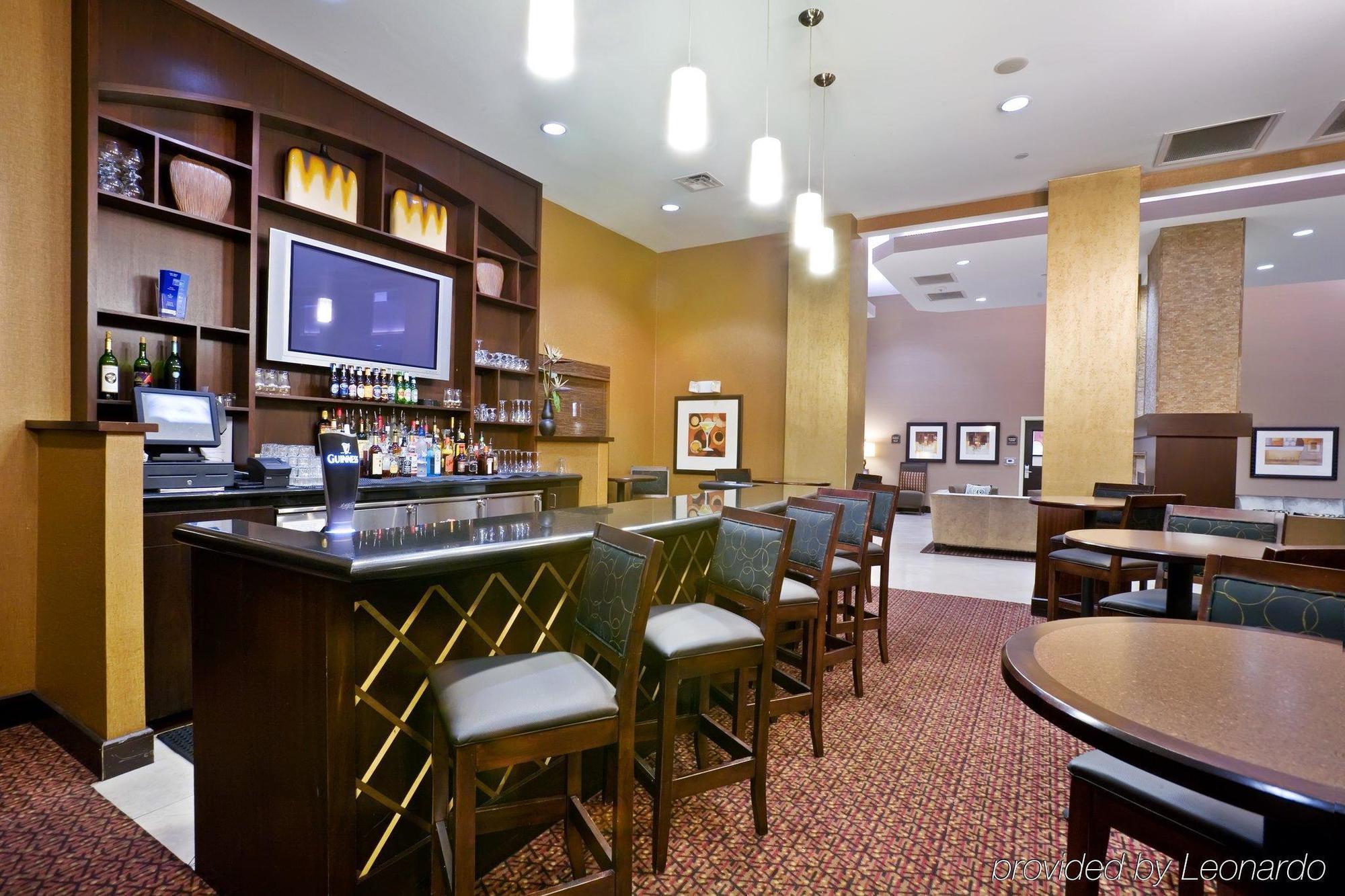 Springhill Suites By Marriott Denton Dış mekan fotoğraf