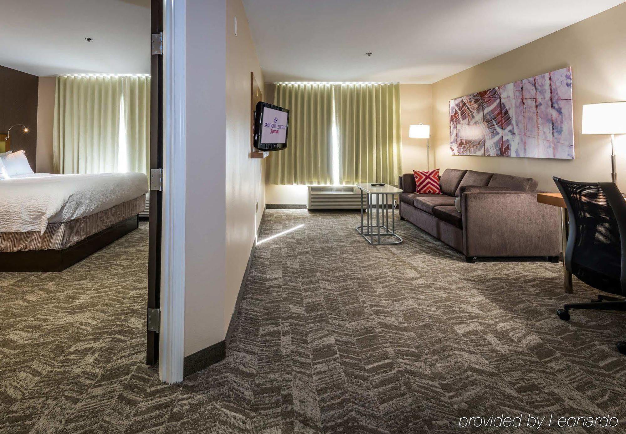 Springhill Suites By Marriott Denton Dış mekan fotoğraf