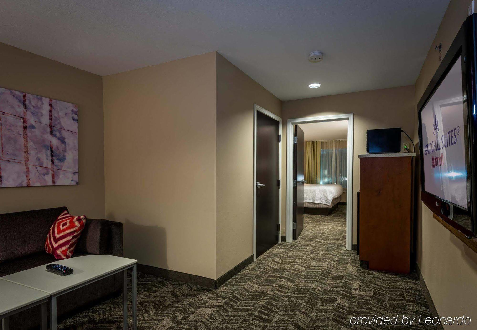 Springhill Suites By Marriott Denton Dış mekan fotoğraf