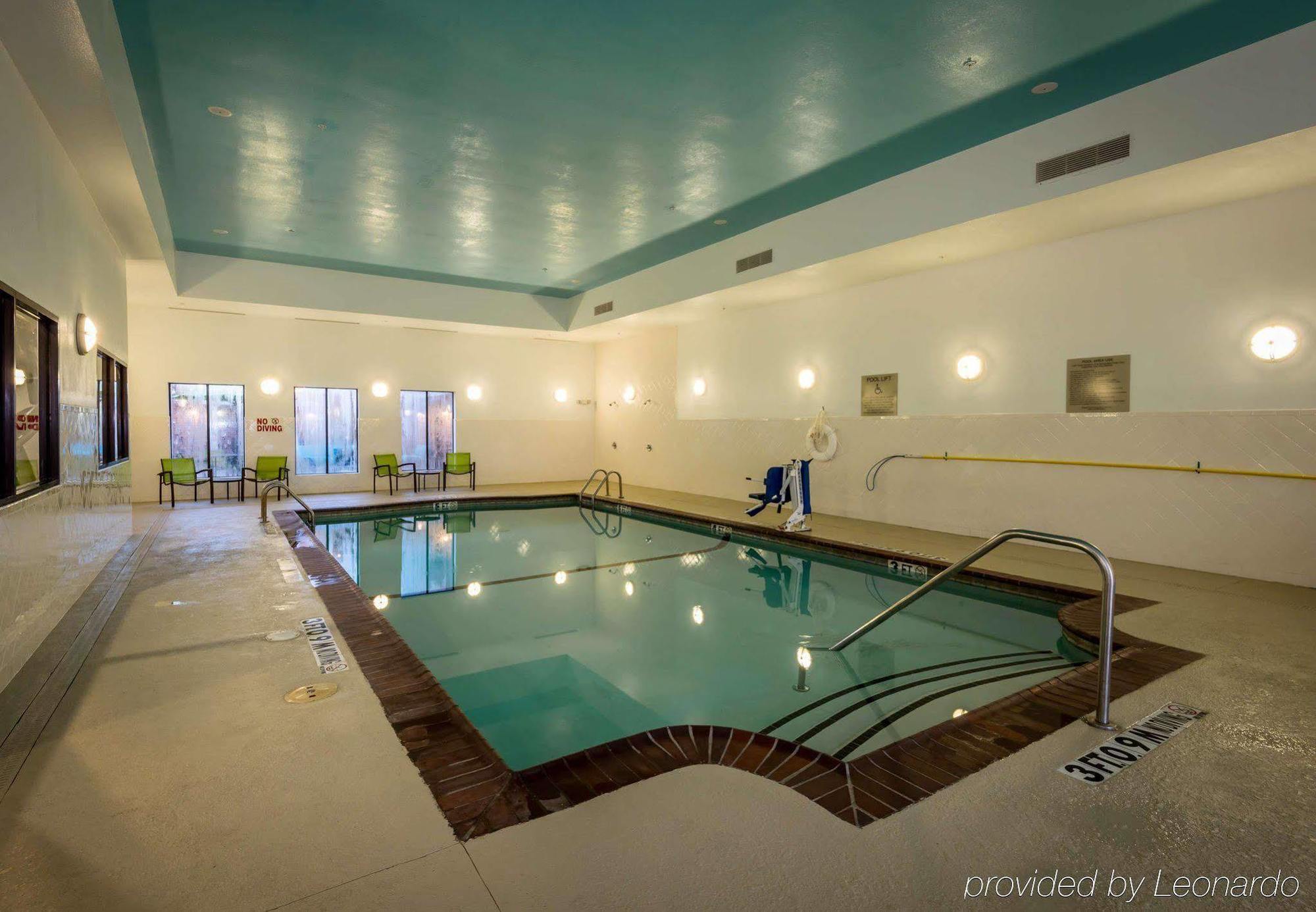 Springhill Suites By Marriott Denton Dış mekan fotoğraf